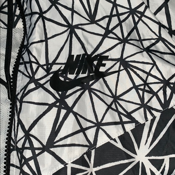 ❗️SOLD ❗️ Nike jacket - Picture 3 of 7